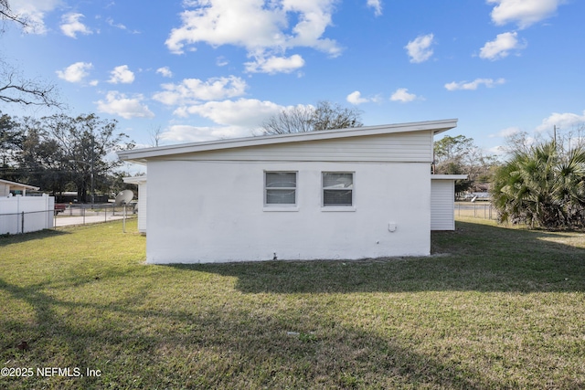 1913 Delaroche Dr W, Jacksonville, FL 32210 - photo 2