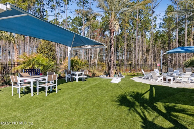 613 Witty Banter Ct, Yulee, FL 32097 - view of yard with a patio area