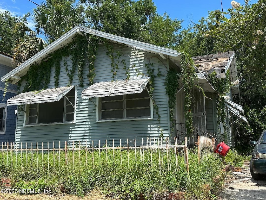 1039 Scriven St, Jacksonville, FL 32209 - photo 1