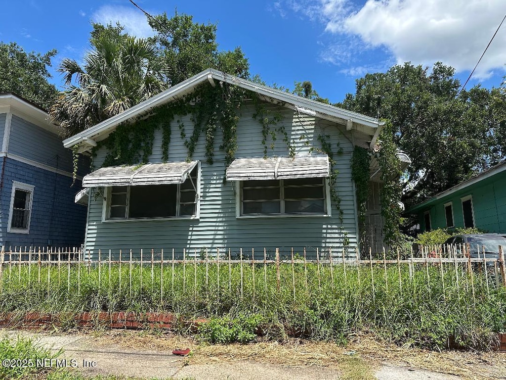 1039 Scriven St, Jacksonville, FL 32209 - photo 2