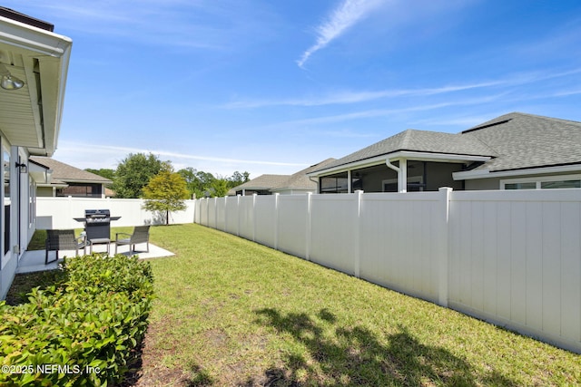 86180 Tranquil Ct, Yulee, FL 32097 - fenced backyard featuring a patio area