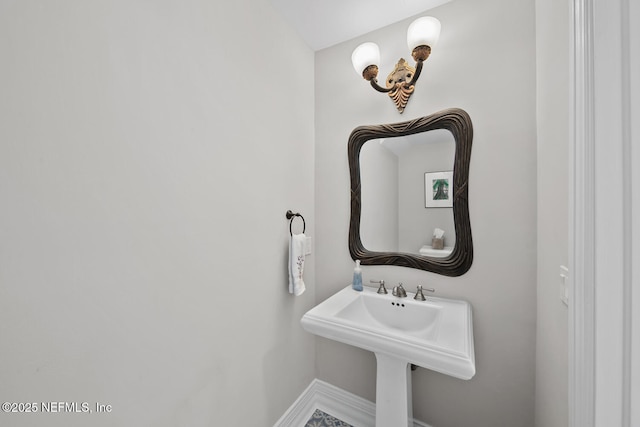 23 Corona Rd, Ponte Vedra Beach, FL 32082 - bathroom with baseboards
