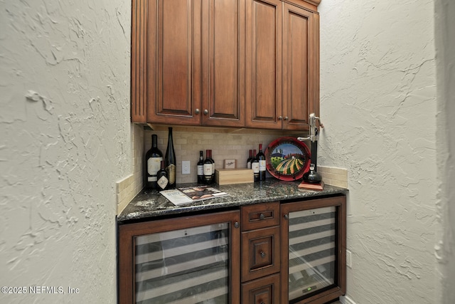 23 Corona Rd, Ponte Vedra Beach, FL 32082 - indoor dry bar with beverage cooler and tasteful backsplash