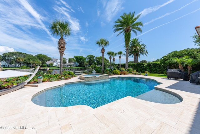 23 Corona Rd, Ponte Vedra Beach, FL 32082 - view of pool with a patio area and a pool with connected hot tub