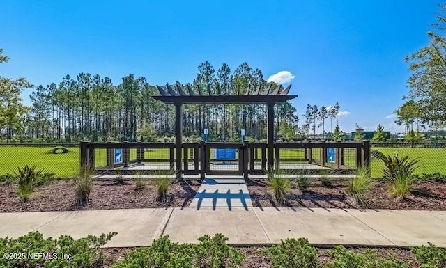 75013 Pondside Ln, Yulee, FL 32097 - surrounding community with a gate