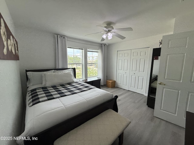 106 Sunrise Ct, Atlantic Beach, FL 32233 - bedroom featuring light wood-style floors, a closet, and a ceiling fan