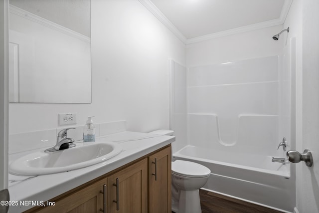 2254 Stauffer Rd, Green Cove Springs, FL 32043 - bathroom featuring crown molding, vanity, wood finished floors, and  shower combination