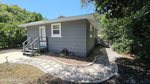 1319 Hickory St, Fernandina Beach, FL 32034 - view of front of home featuring crawl space