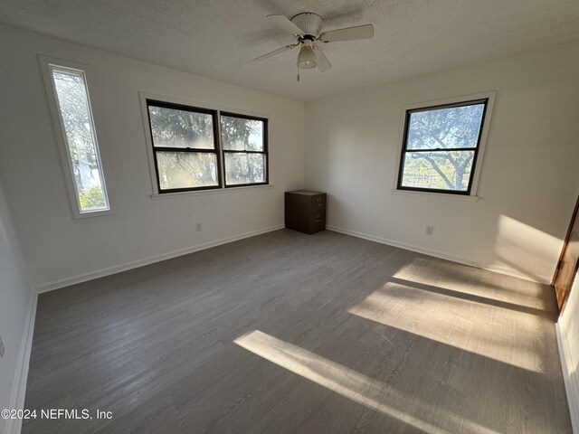 3832 Sandy Shores Dr, Jacksonville, FL 32277 - photo 12