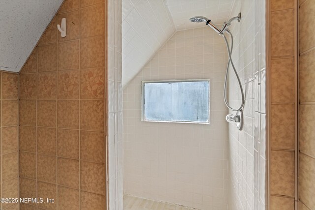 1083 Kings Rd, Neptune Beach, FL 32266 - full bath with vaulted ceiling and tiled shower