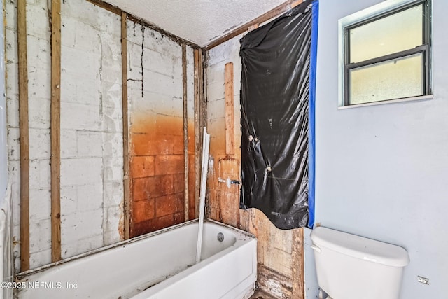 2259 Marlee Rd S, Jacksonville, FL 32259 - full bathroom featuring washtub / shower combination and a textured ceiling
