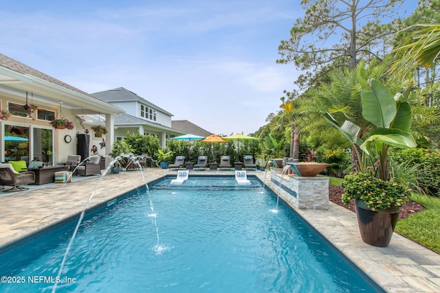 95196 Golden Glow Dr, Fernandina Beach, FL 32034 - swimming pool with an outdoor hangout area, a patio area, and ceiling fan