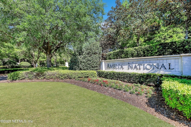 95196 Golden Glow Dr, Fernandina Beach, FL 32034 - community / neighborhood sign featuring a lawn