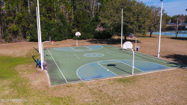 85488 Sagaponack Dr, Fernandina Beach, FL 32034 - view of sport court featuring community basketball court and a yard