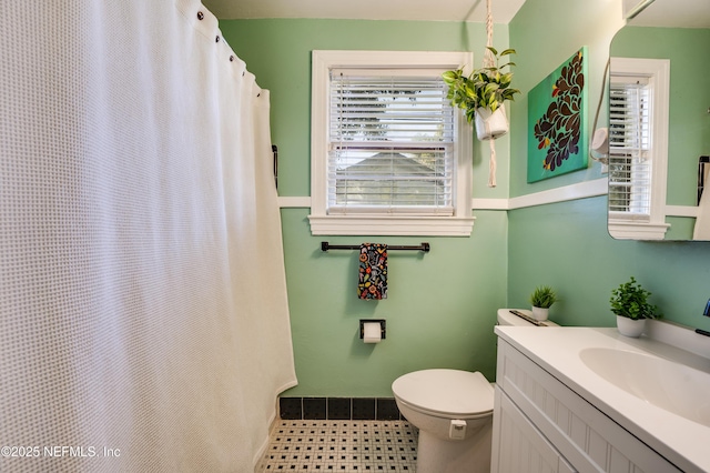 4818 Astral St, Jacksonville, FL 32205 - full bath featuring vanity and a shower with shower curtain