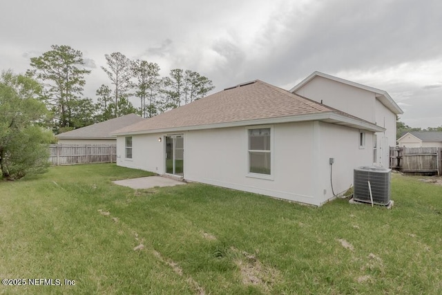 1203 Summer Springs Dr, Middleburg, FL 32068 - rear view of house featuring a shingled roof and stucco siding