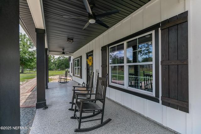 1926 Friendly Pl, Middleburg, FL 32068 - covered porch featuring ceiling fan