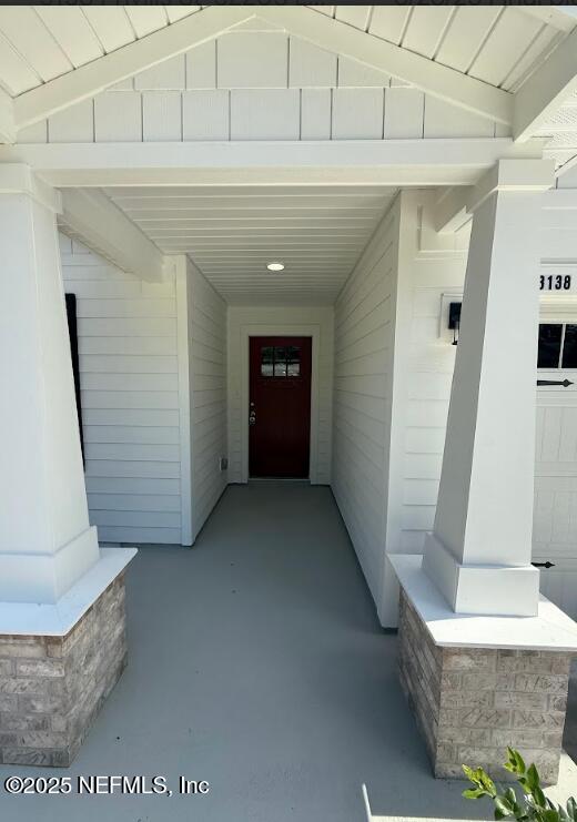 3138 Phyllis St, Jacksonville, FL 32205 - property entrance