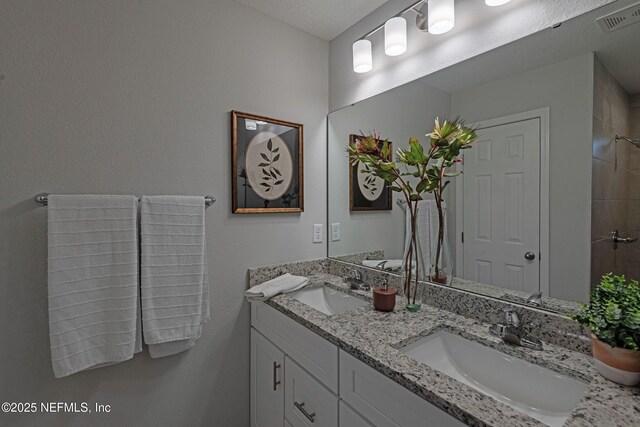 3138 Phyllis St, Jacksonville, FL 32205 - bathroom featuring double vanity