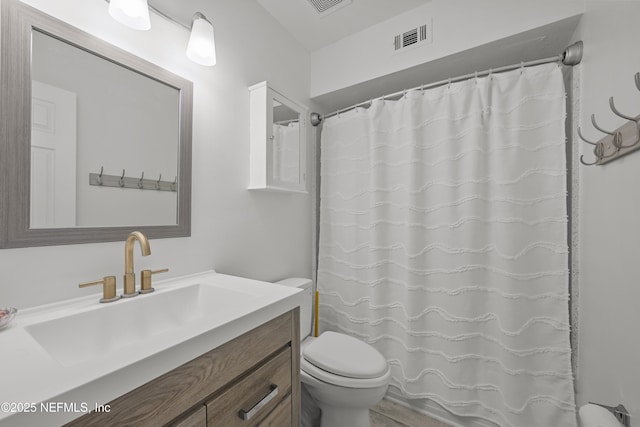 1206 Mayport Landing Cir, Jacksonville, FL 32233 - bathroom with vanity and a shower with curtain