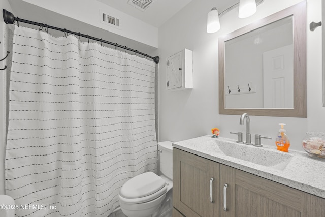 1206 Mayport Landing Cir, Jacksonville, FL 32233 - bathroom featuring vanity and a shower with curtain