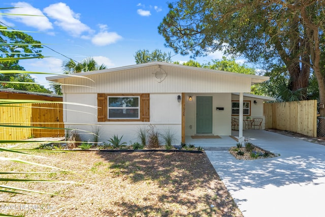 1028 S 9th St, Fernandina Beach, FL 32034 - photo 1