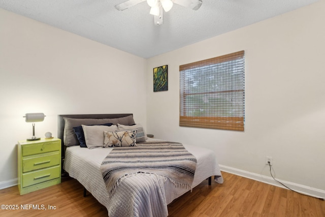 3207 Plum St, Jacksonville, FL 32205 - bedroom with wood finished floors and a ceiling fan