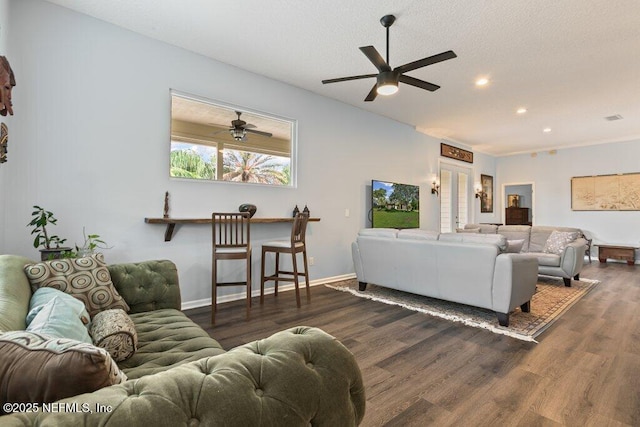 508 Lighthouse Ct, Neptune Beach, FL 32266 - living room featuring wood finished floors, a ceiling fan, recessed lighting, and a textured ceiling