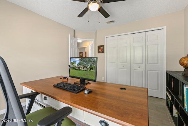 508 Lighthouse Ct, Neptune Beach, FL 32266 - office space featuring ceiling fan and a textured ceiling