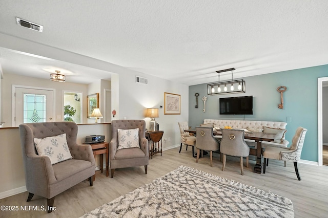 603 Miramar Ct, Ponte Vedra Beach, FL 32082 - living area with light wood-style flooring