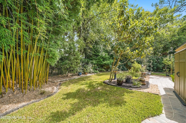 603 Miramar Ct, Ponte Vedra Beach, FL 32082 - view of green lawn