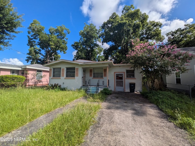 1731 W 14th St, Jacksonville, FL 32209 - view of front of property featuring a porch and driveway