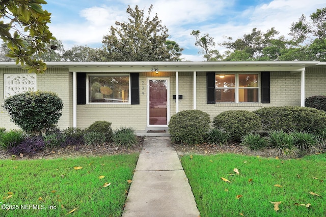 239 Glynlea Rd, Jacksonville, FL 32216 - ranch-style house with brick siding