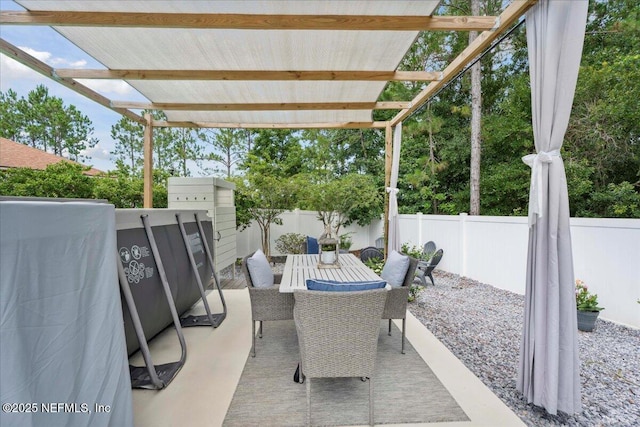 395 Jennie Lake Ct, Saint Johns, FL 32095 - fenced backyard with outdoor dining area