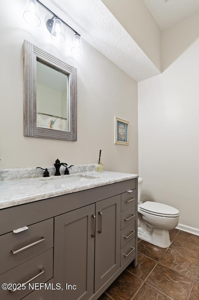 96220 Ridgewood Cir, Fernandina Beach, FL 32034 - bathroom with vanity and toilet