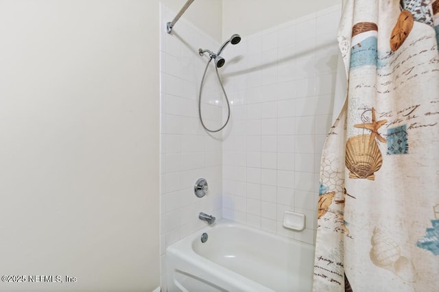 96220 Ridgewood Cir, Fernandina Beach, FL 32034 - full bathroom with shower / bath combo with shower curtain