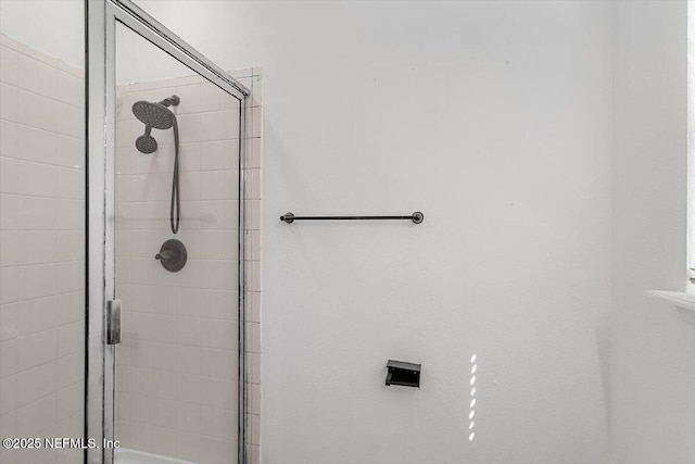1415 Lantern Light Trl, Middleburg, FL 32068 - full bathroom with a shower stall