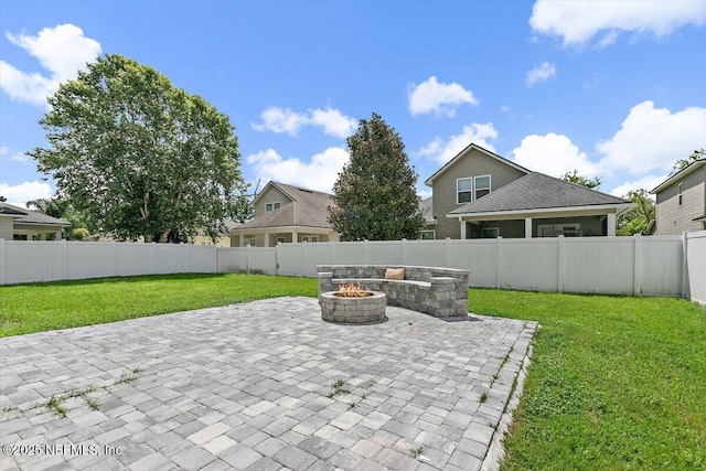 1415 Lantern Light Trl, Middleburg, FL 32068 - fenced backyard with an outdoor fire pit and a patio