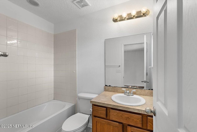 1415 Lantern Light Trl, Middleburg, FL 32068 - full bath featuring vanity, a textured ceiling, and shower / washtub combination