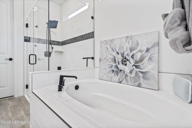 816 Blind Oak Way, Middleburg, FL 32068 - full bath featuring a stall shower and a garden tub