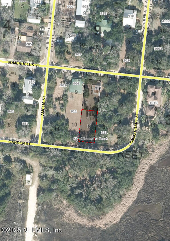 910 Someruelus St, Fernandina Beach, FL 32034 - photo 2