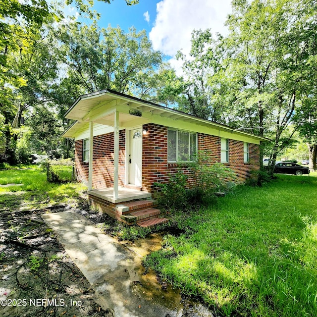 6289 Pettiford Dr W, Jacksonville, FL 32209 - photo 1