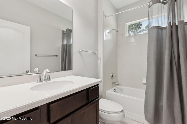 94032 Woodbrier Cir, Fernandina Beach, FL 32034 - bathroom featuring shower / bathtub combination with curtain and vanity