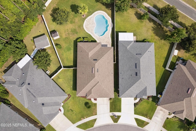 94032 Woodbrier Cir, Fernandina Beach, FL 32034 - bird's eye view of a pool area