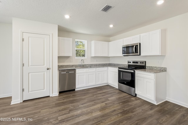 10328 Greystone Dr, Glen St Mary, FL 32040 - photo 4