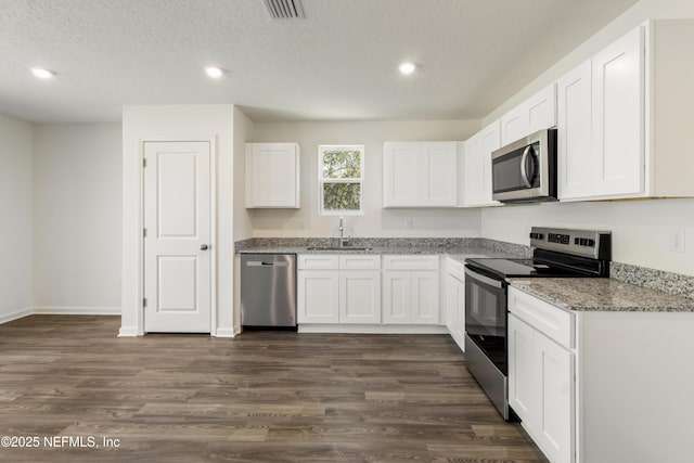 10328 Greystone Dr, Glen St Mary, FL 32040 - photo 5