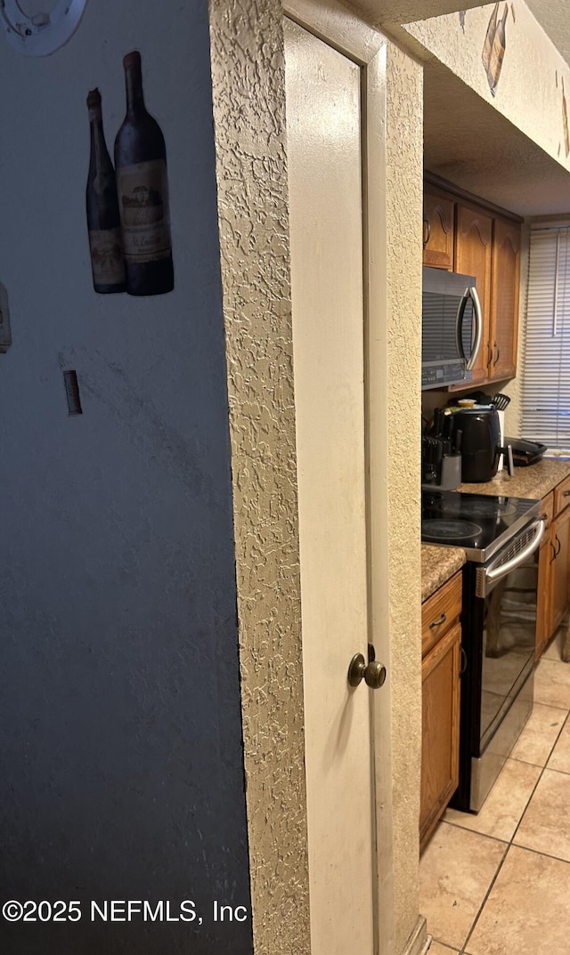718 Oaks Manor Ct Unit M1-2, Jacksonville, FL 32211 - photo 3