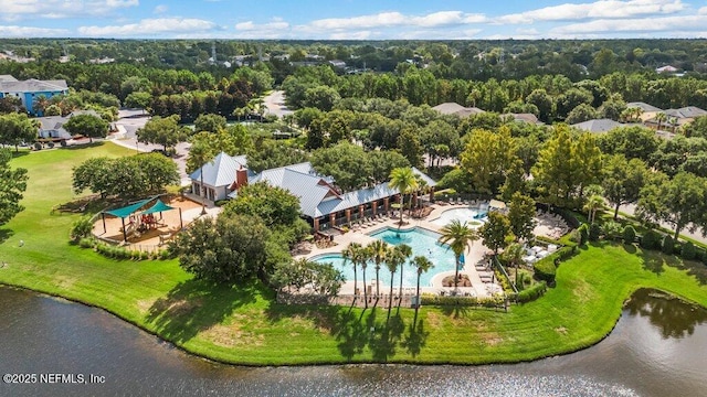 11598 Wynnfield Lakes Cir, Jacksonville, FL 32246 - aerial view of a pool area and a large body of water