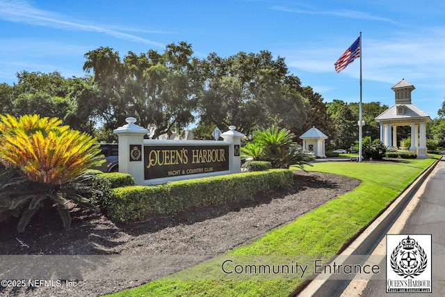1521 Nottingham Knoll Dr, Jacksonville, FL 32225 - community / neighborhood sign featuring a lawn