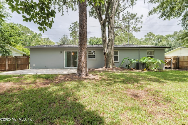 175 Evergreen Ln, Middleburg, FL 32068 - back of house with a patio